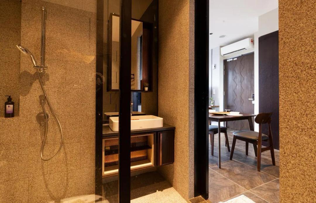 Scarletz Suites Twin Tower Klcc Kuala Lumpur By Okidoki Exterior foto